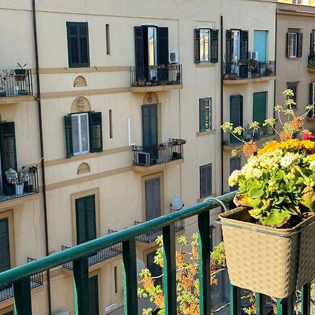 Di Fresco Apartments - Holiday House Palermo Ngoại thất bức ảnh