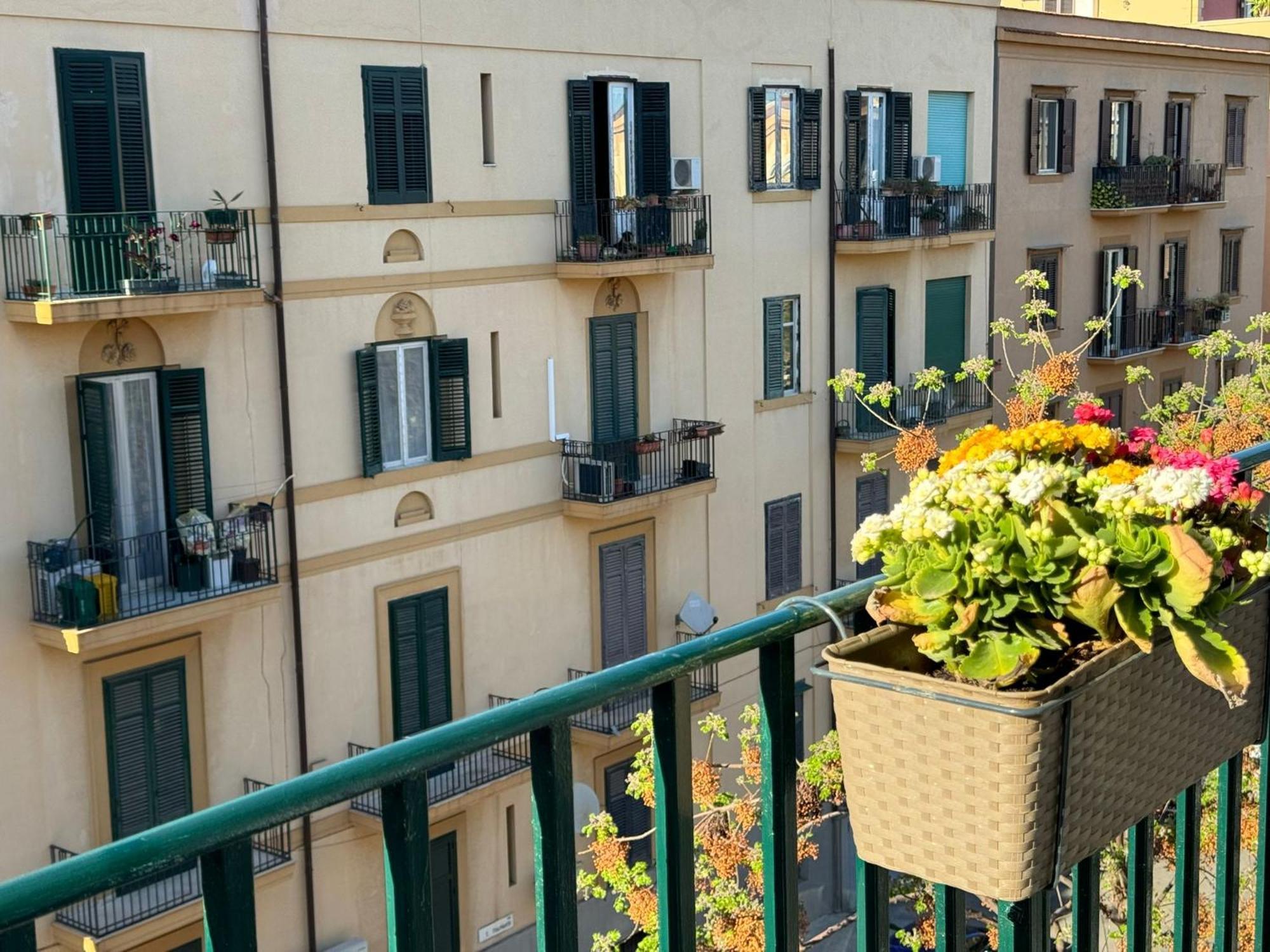 Di Fresco Apartments - Holiday House Palermo Ngoại thất bức ảnh