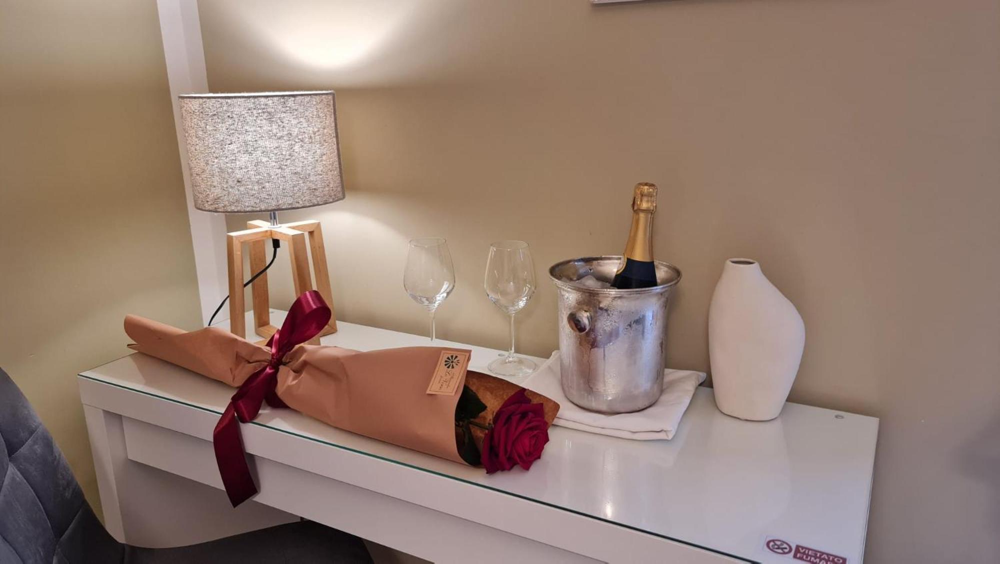 Di Fresco Apartments - Holiday House Palermo Ngoại thất bức ảnh